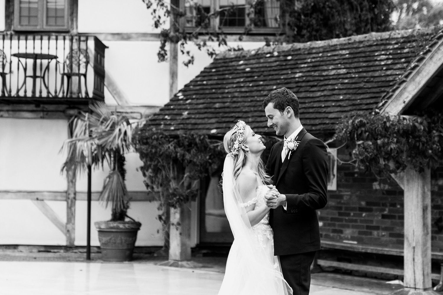 black and white phot of bride and groom