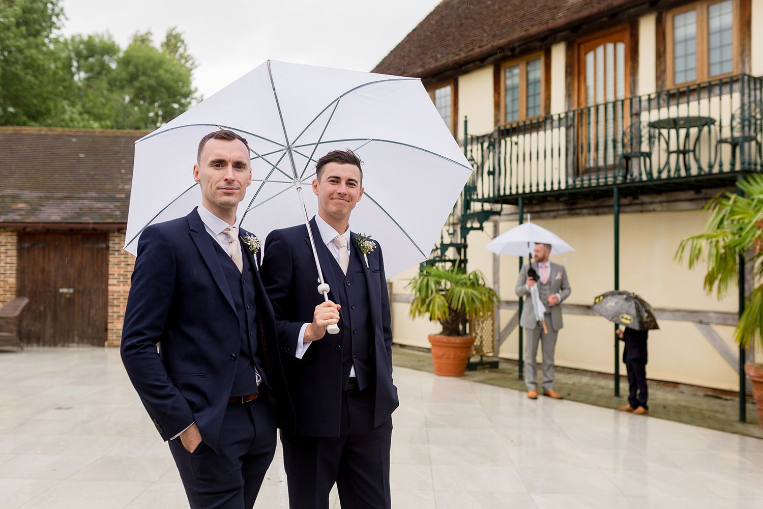 canid wedding photos on a rainy day