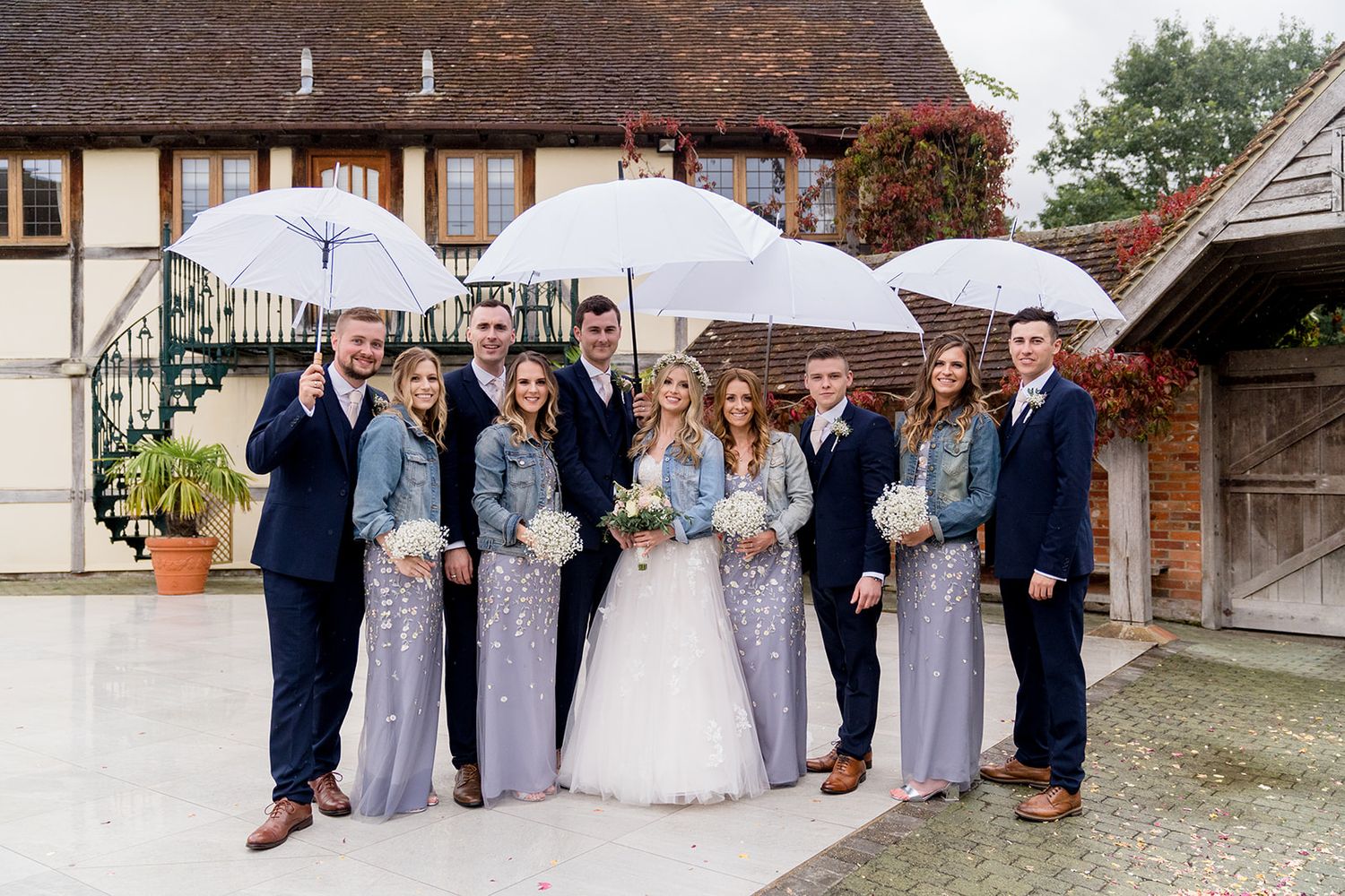 bridal party rainy group photos