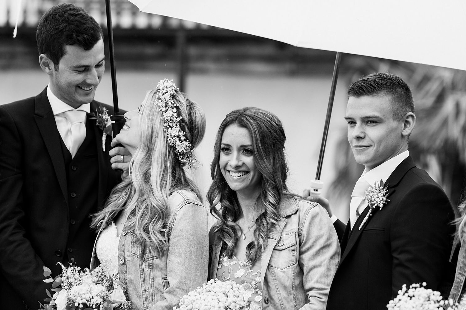 candid moment group photos