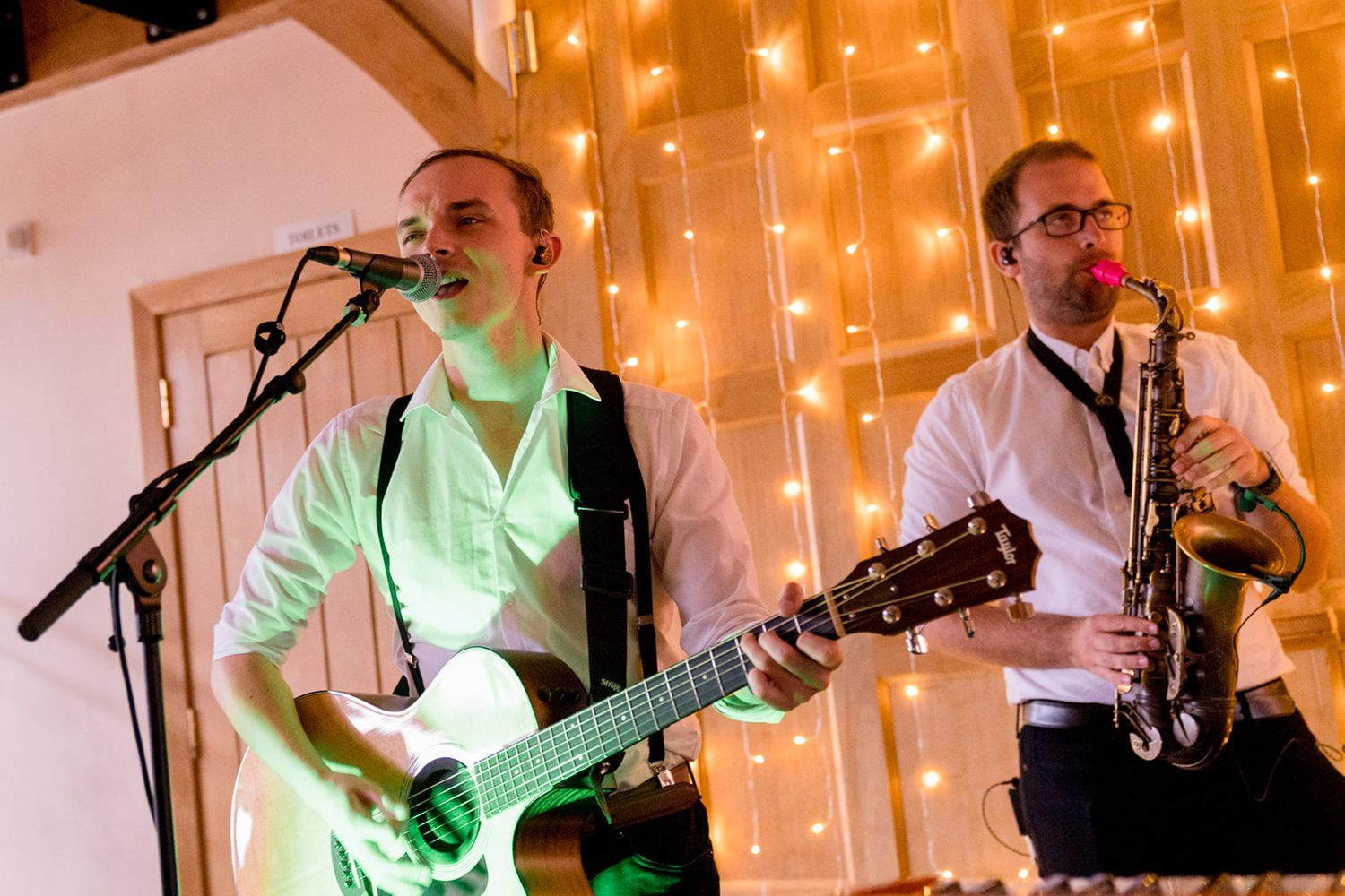 live music at weddings