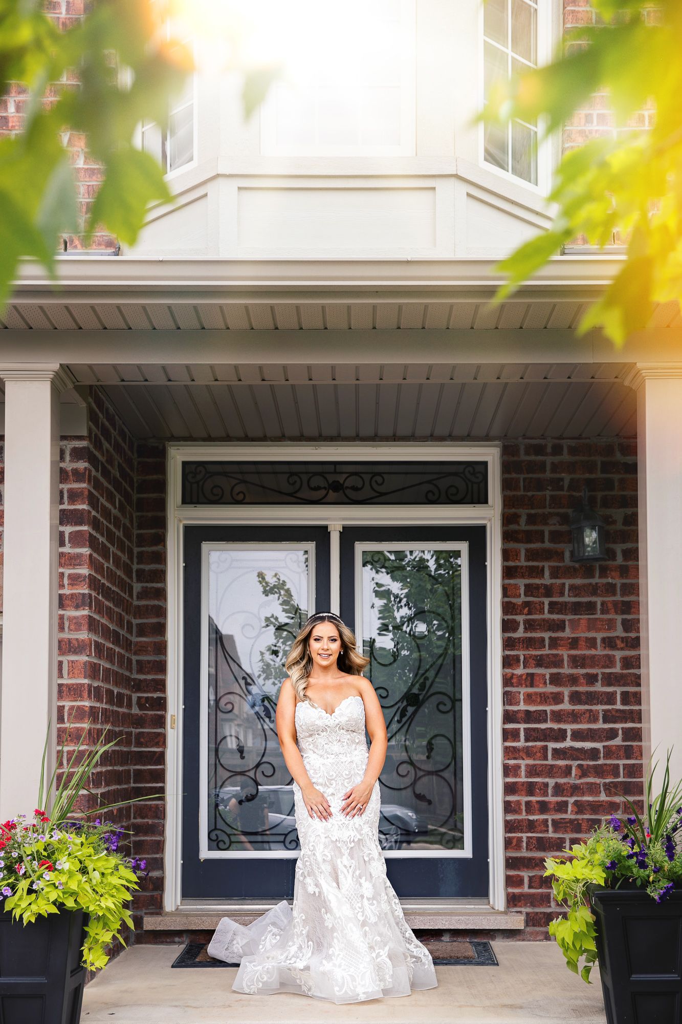 Cute and quirky little wedding in Schomberg and Arlington Estate by photographer Shawn Van Daele