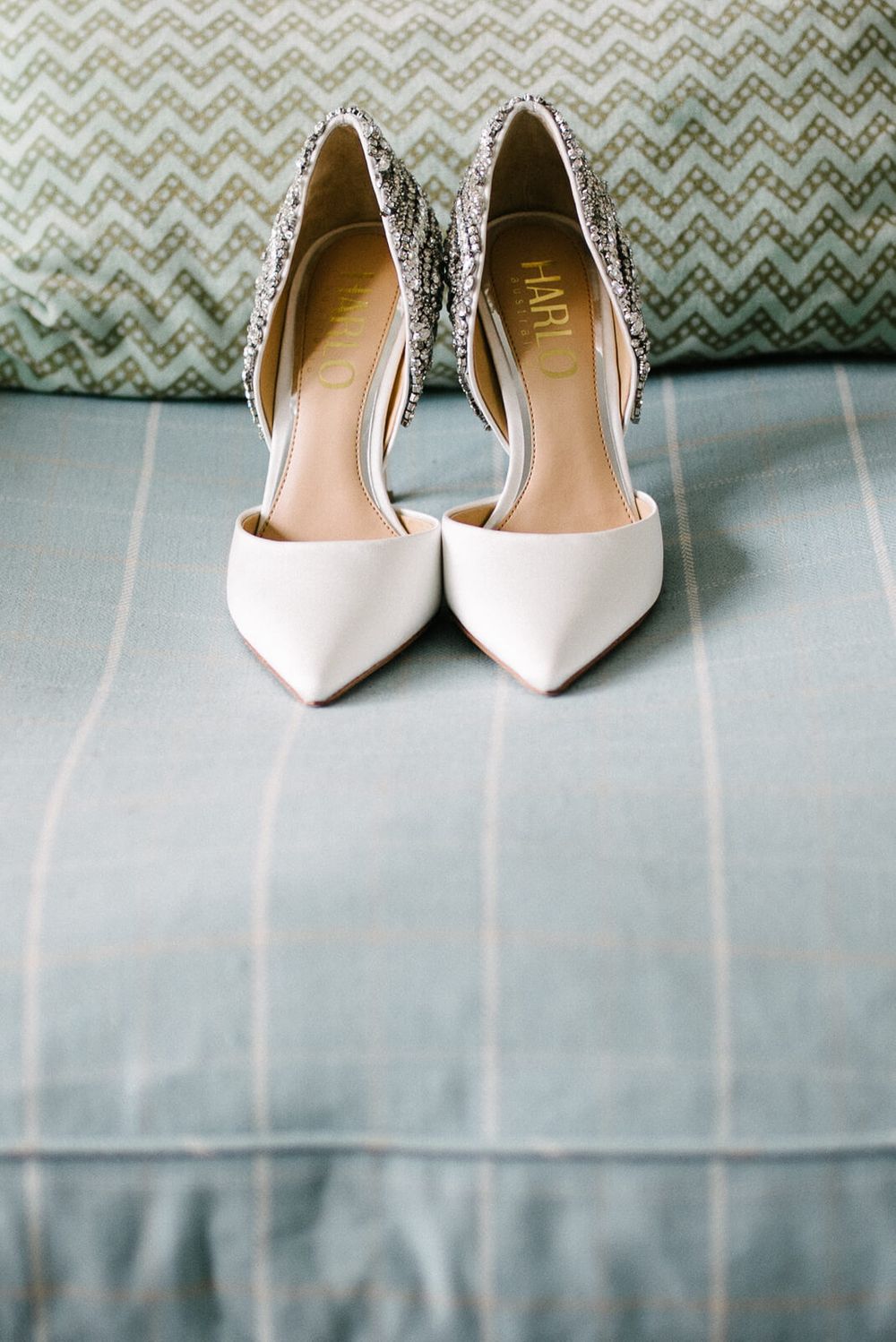 wedding shoes details
