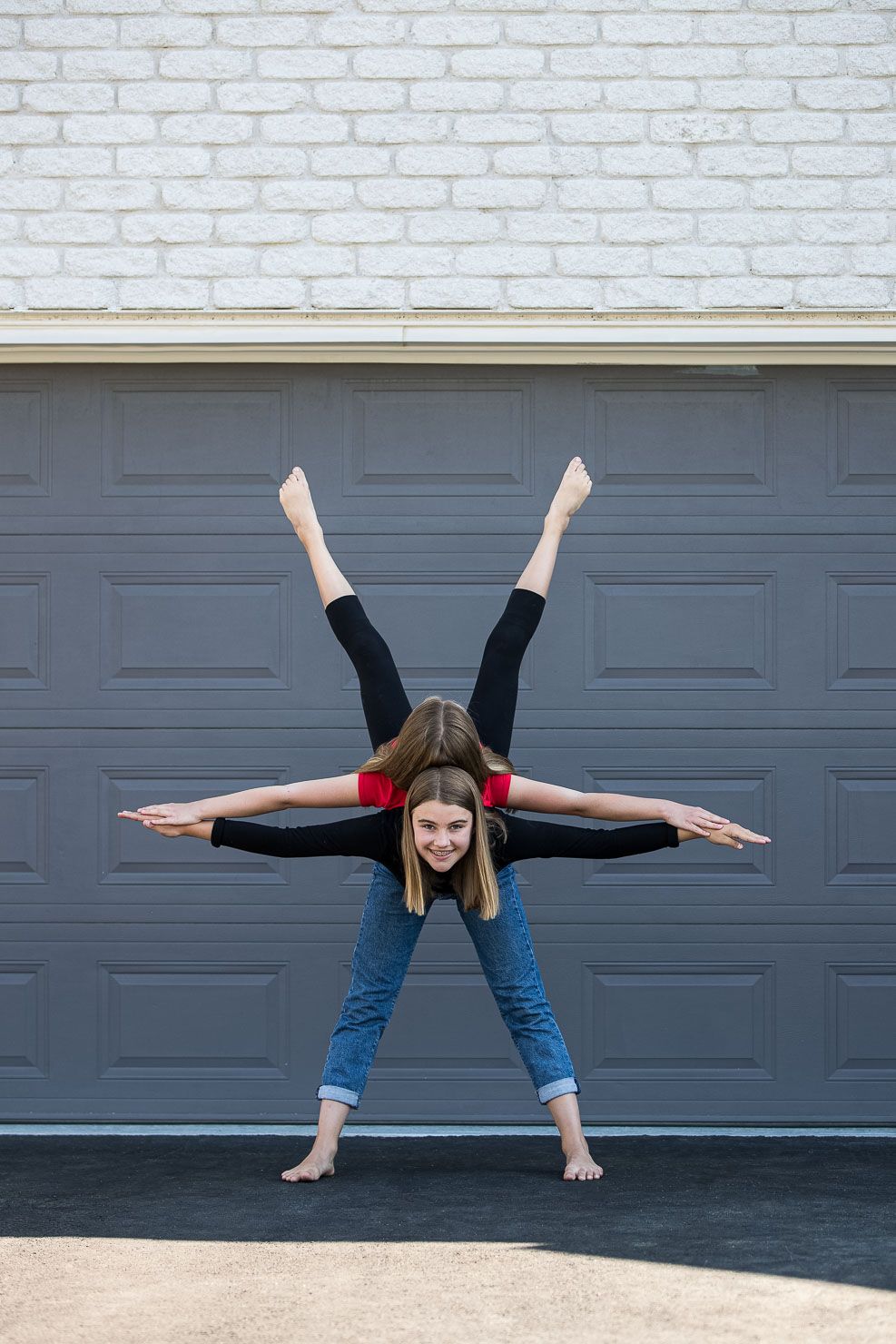 Dancer. Dance Photo. Dance by aKaiserPhoto. Dance Photographer. Two Dancers. sisters.