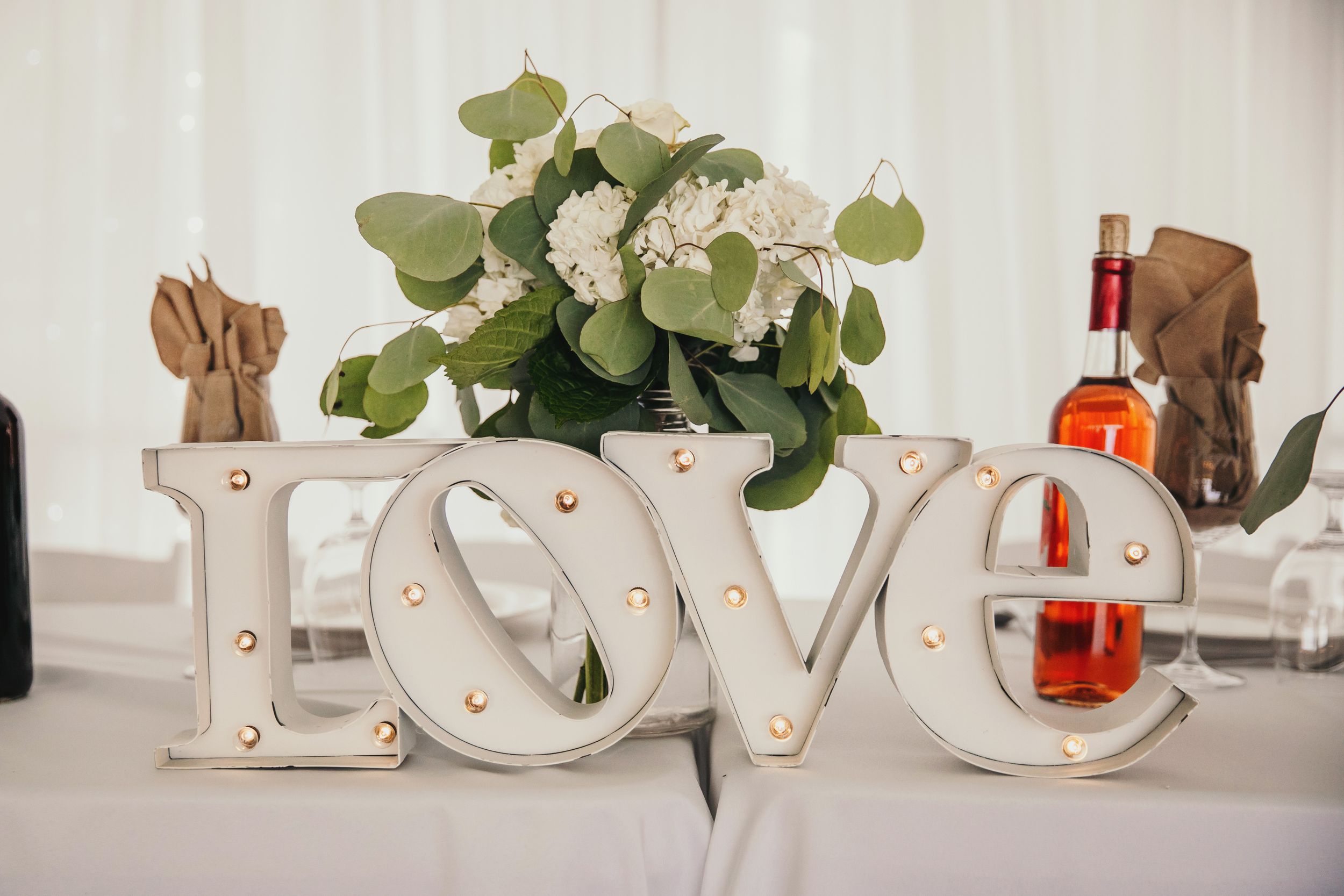 Rustic Farmhouse Backyard Wedding Photos by London Ontario Photographer Shawn Van Daele