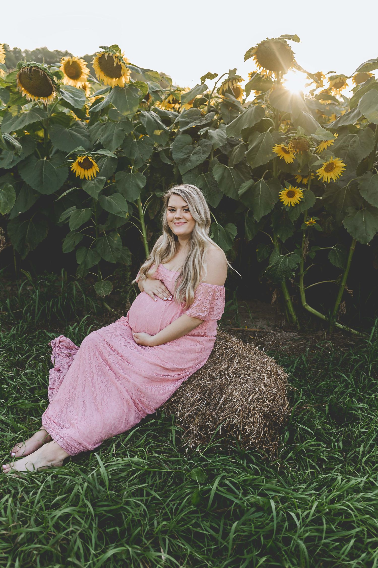 Maternity Photographer Hartland, Waukesha, Sussex, WI