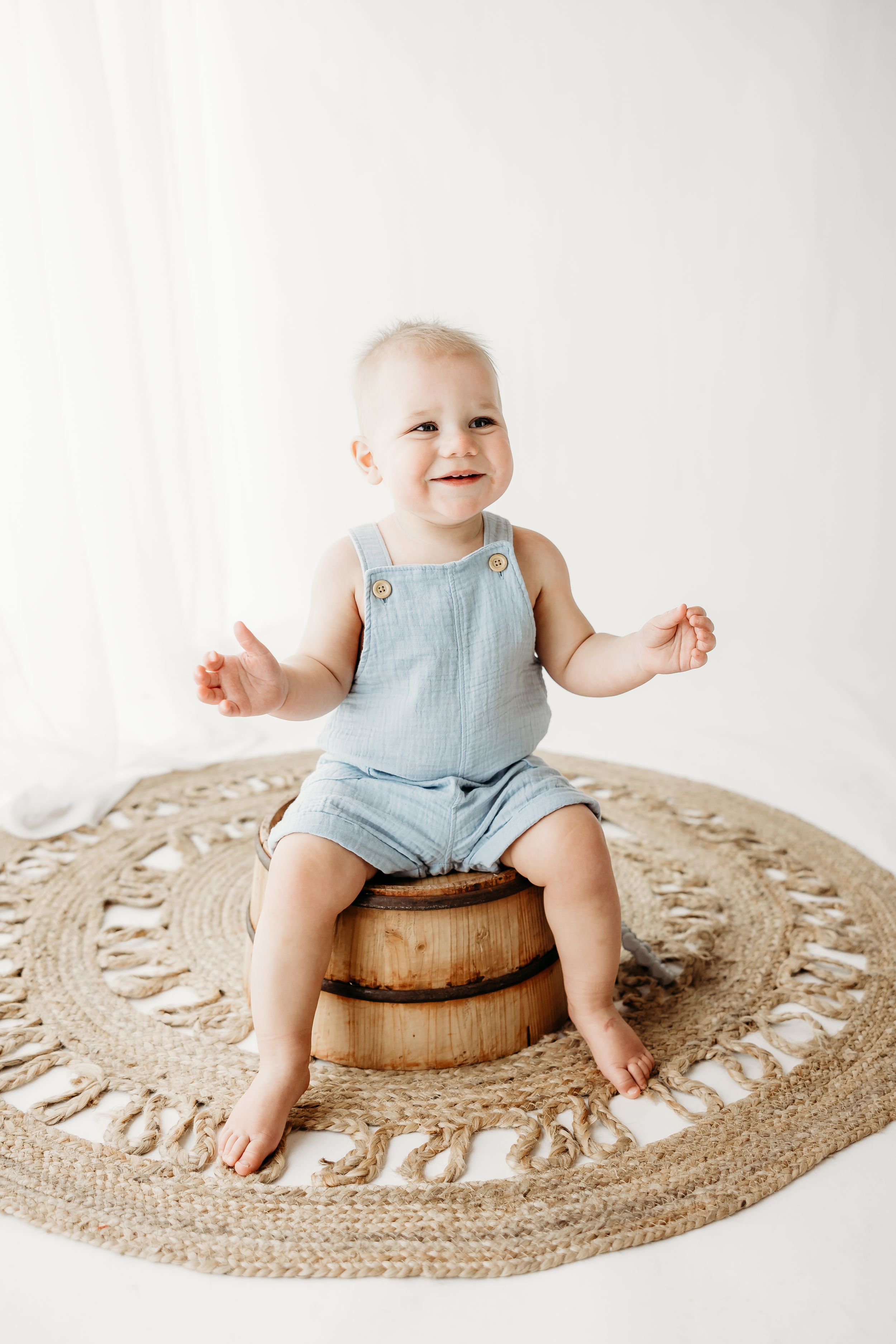 1st birthday baby child family photoshoot