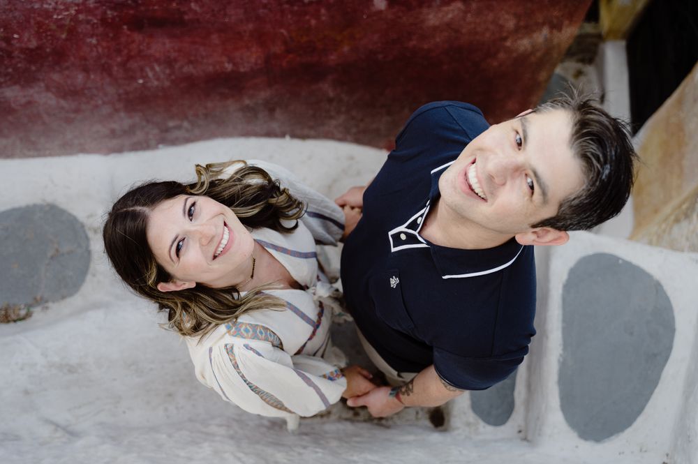 intimate couple photoshoot in Plaka Athens center