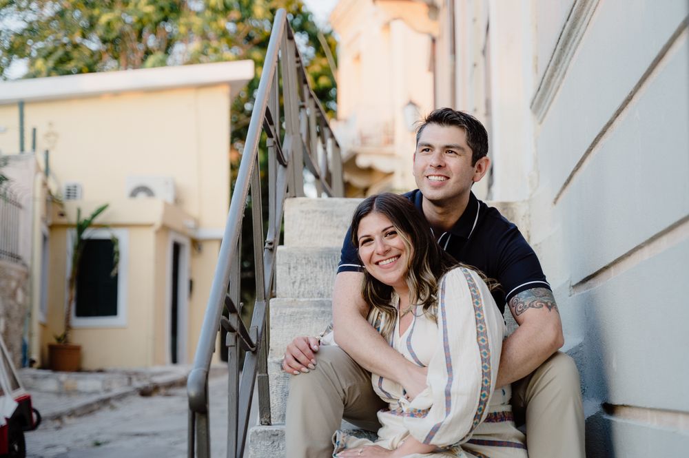 intimate couple photoshoot in Plaka Athens center