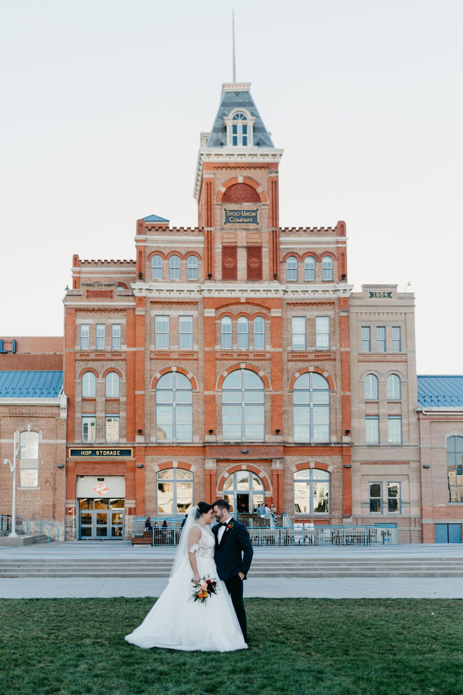 bride groom portraits, denver, colorado, classic, beautiful, mansion, romantic, wedding, denver, ideas, inspiration