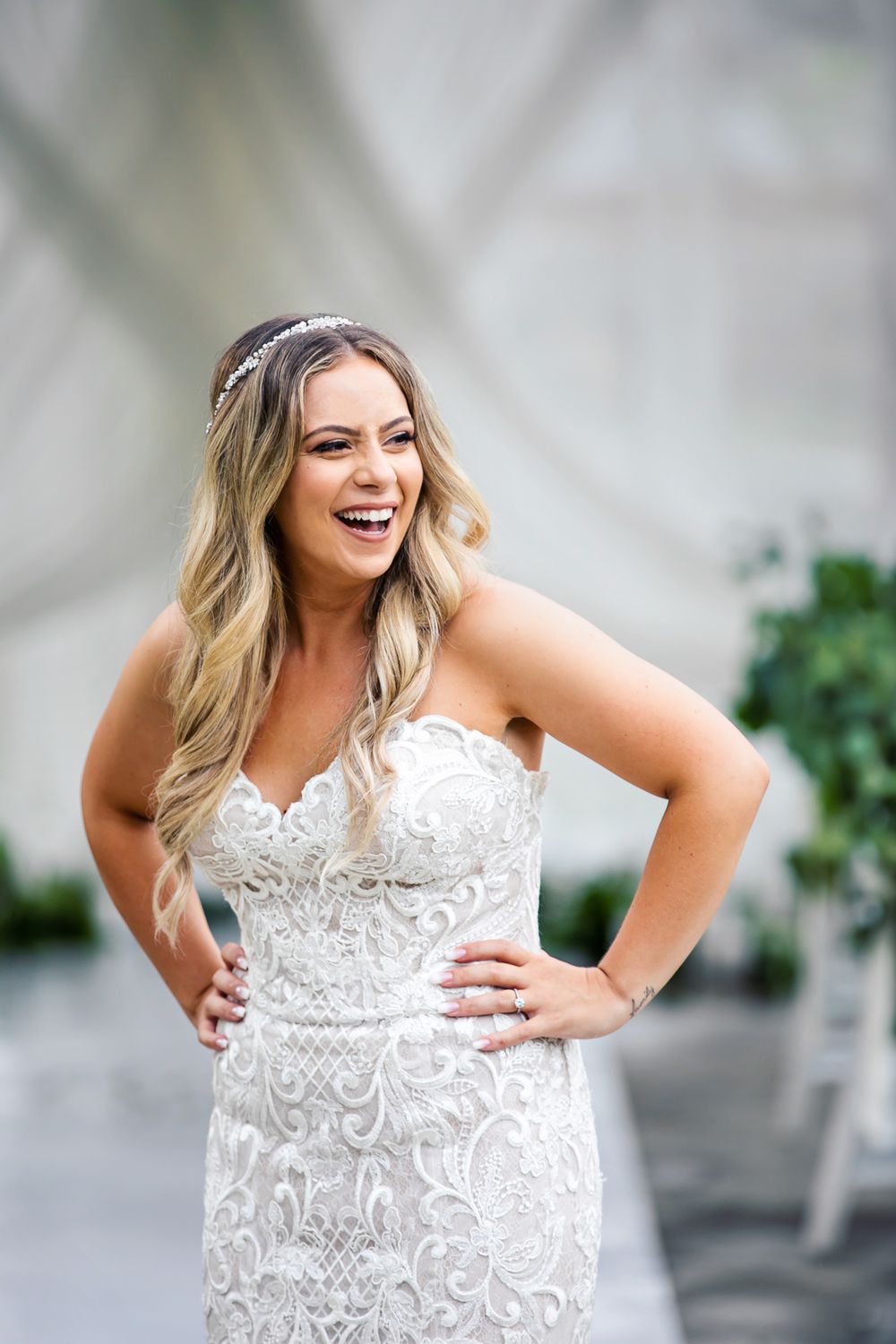 Cute and quirky little wedding in Schomberg and Arlington Estate by photographer Shawn Van Daele