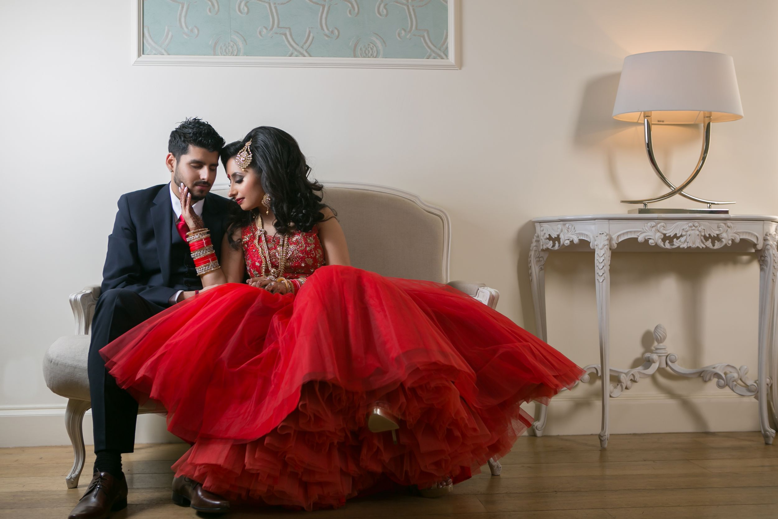 Sikh bride and groom at Alrewas Hayes for an Indian Wedding. Sikh wedding photography. Birmingham and Derby
