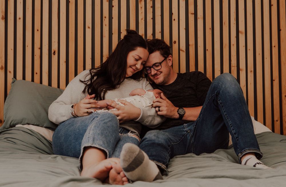 Calgary Maternity Photographer | YYC Outdoor Maternity Sessions | Natural Light, Lifestyle & Family Photography in Alberta & Surroundings