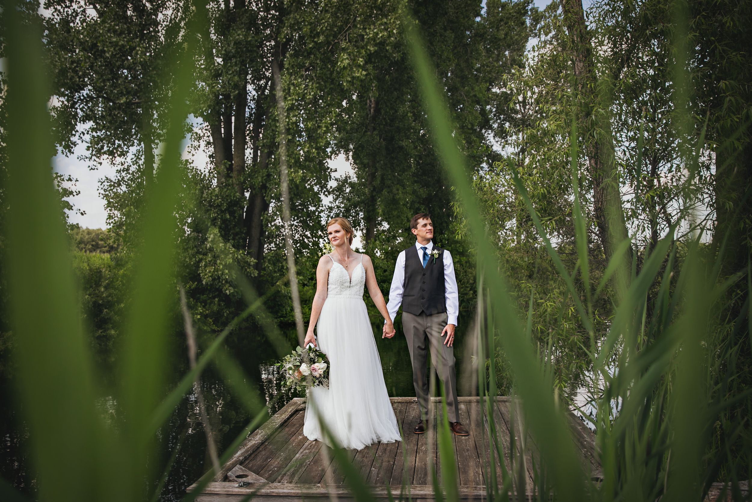 Charming rustic backyard wedding in Mount Brydges Ontario by London photographer Shawn Van Daele