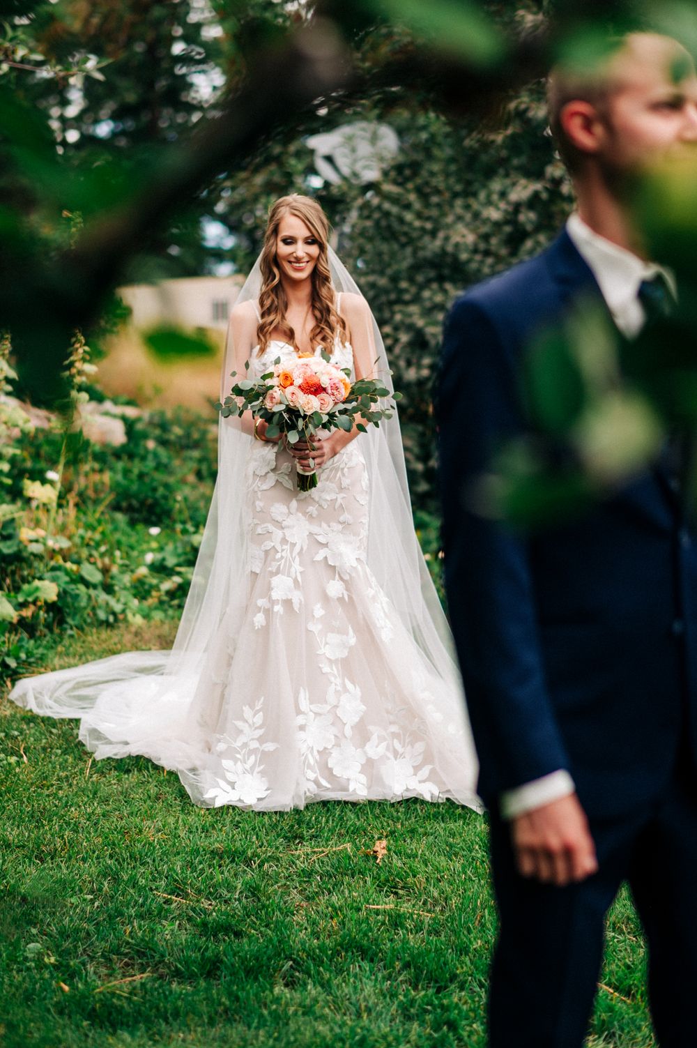 Bride & Groom's garden first look in Leavenworth, WA