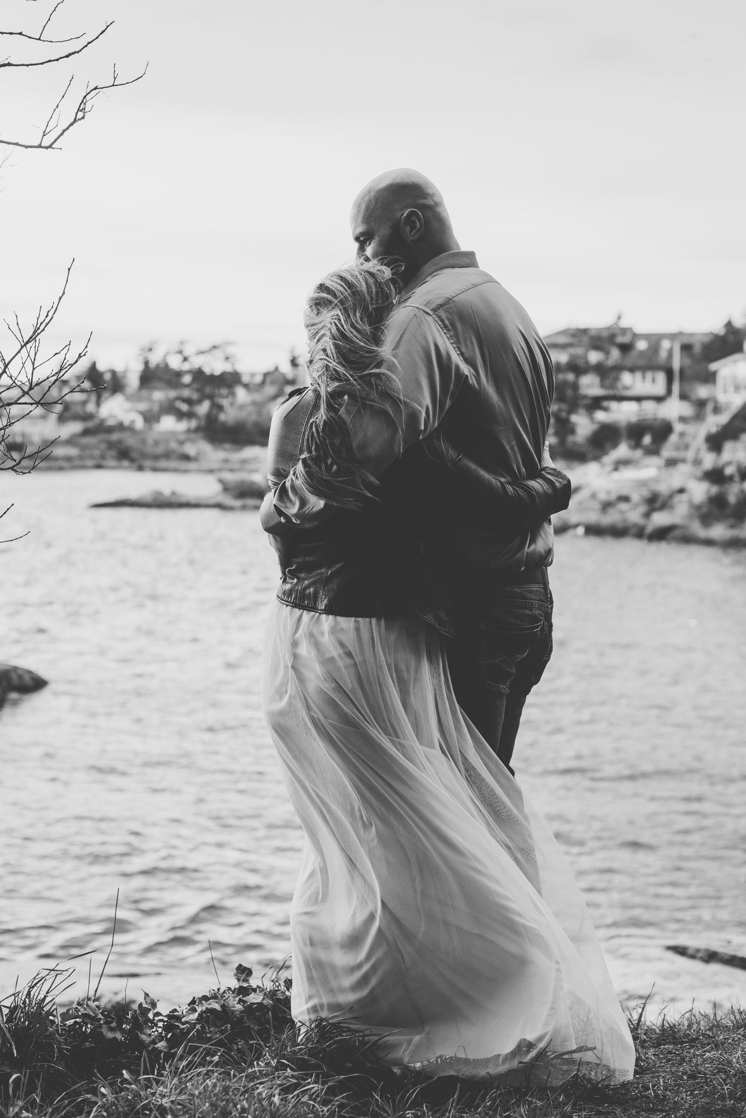 bride and groom at saxe point park in esquimalt bc