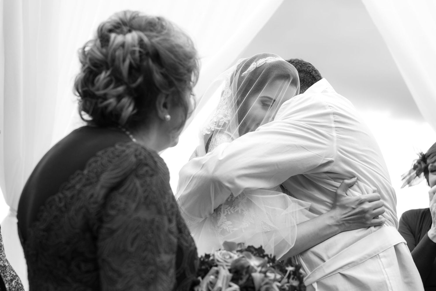 Jewish wedding, Chuppah Ceremony at The rockleigh, New Jersey, jewish wedding photographer by benjamin kohen