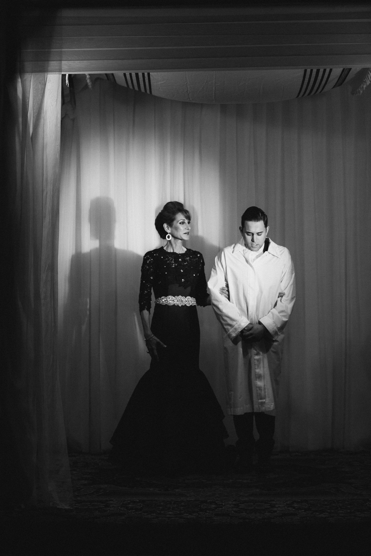 Jewish wedding, Chuppah Ceremony at The rockleigh, New Jersey, jewish wedding photographer by benjamin kohen