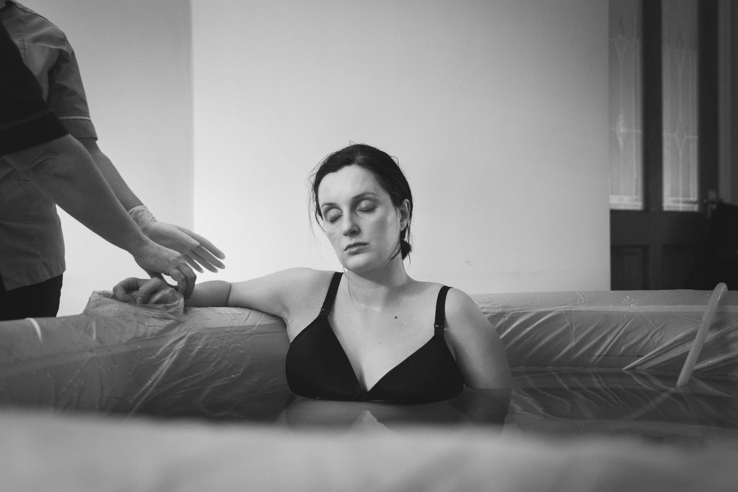 hypnobirthing woman eyes closed