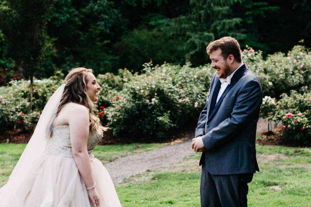 First look photos, Oregon wedding ideas, Portland wedding, rose garden wedding, Oregon wedding photographer,