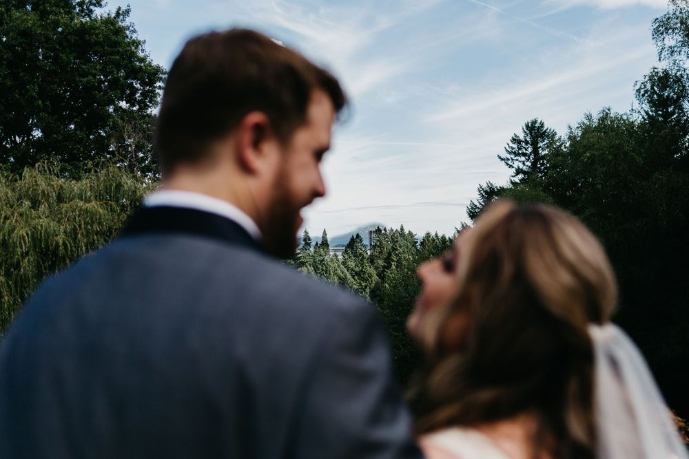 First look photos, Oregon wedding ideas, Portland wedding, rose garden wedding, Oregon wedding photographer,