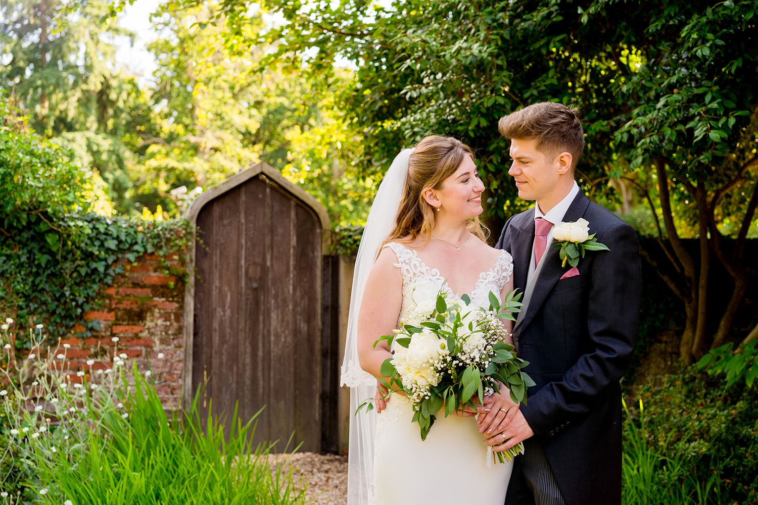 garden gate wedding photos