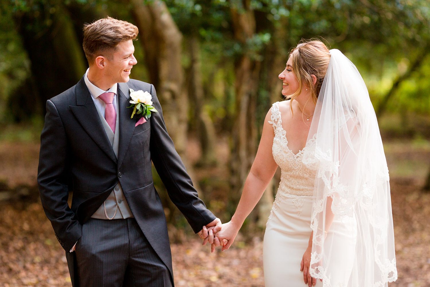 wedding photos in the woods
