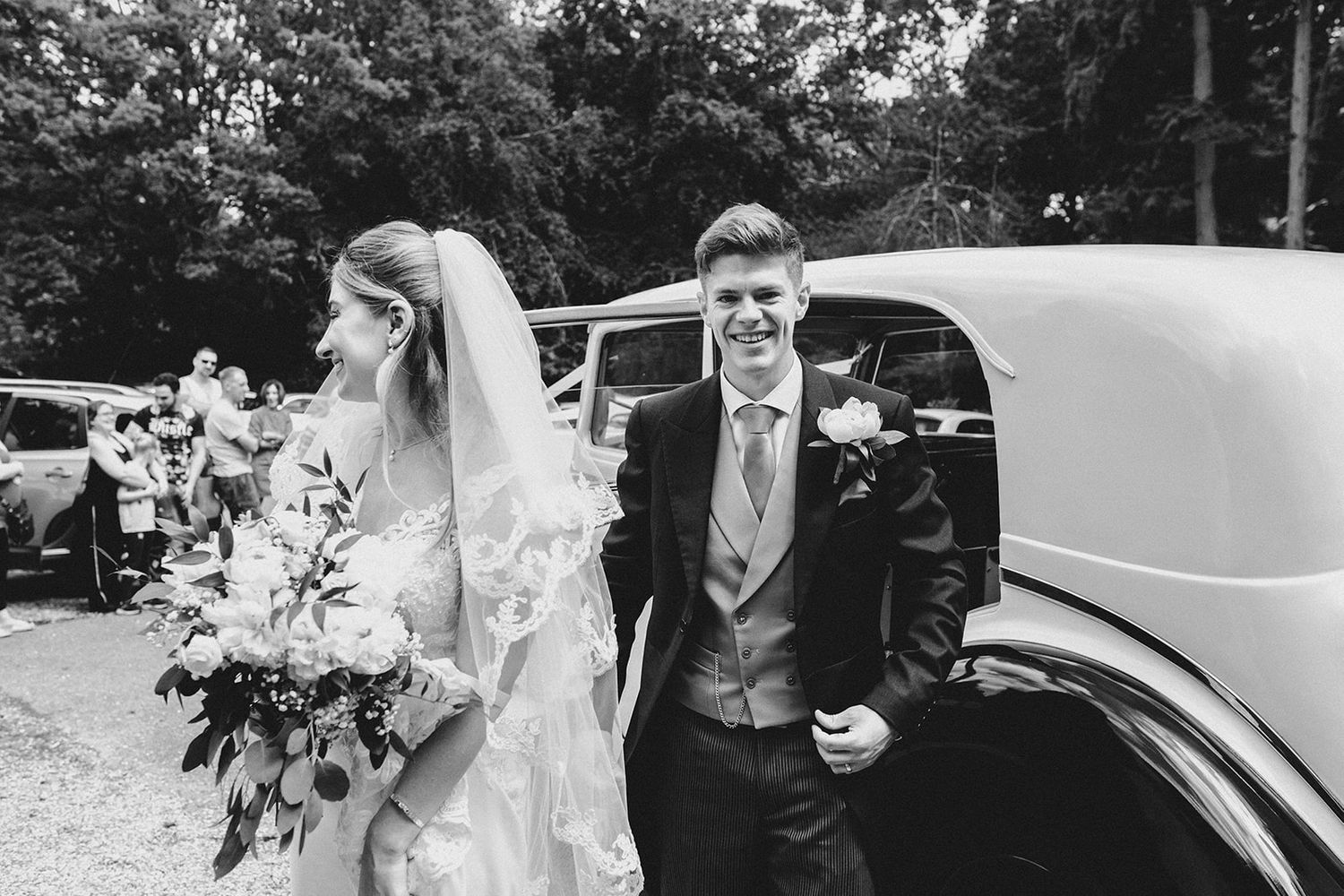 arriving to wedding ceremony