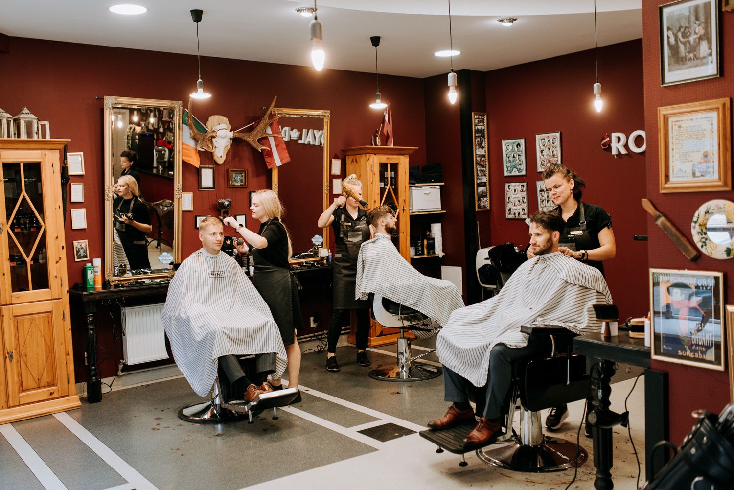 Kāzas Cēsīs Royal Dandy barbershop līgavaiņa rīts