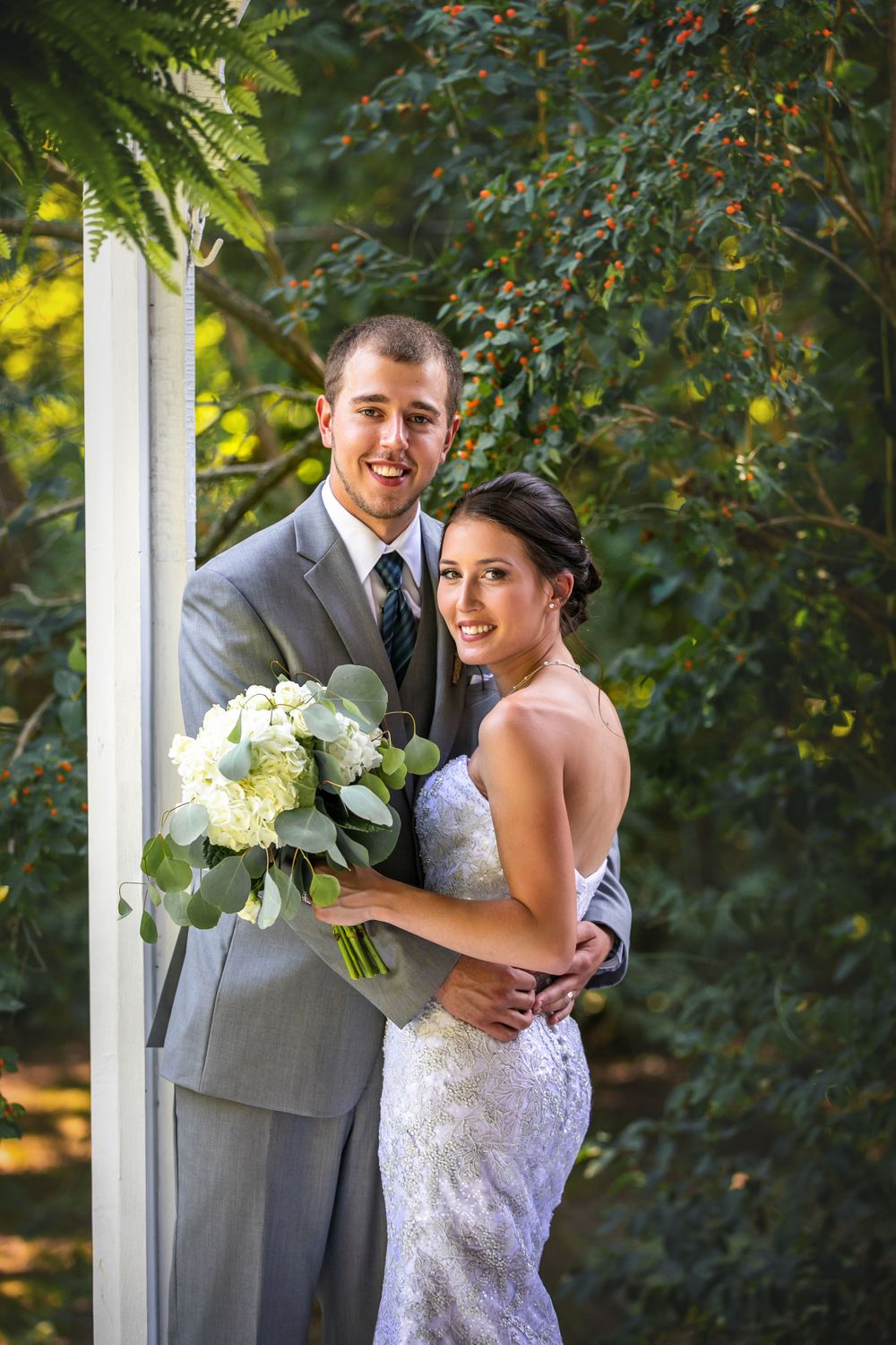 Rustic Farmhouse Backyard Wedding Photos by London Ontario Photographer Shawn Van Daele