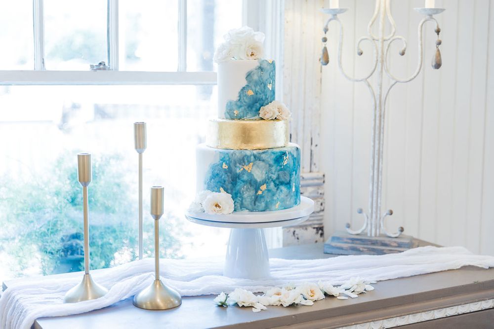Cake-McKinney-Texas-Lady-Butterbug-Weddings