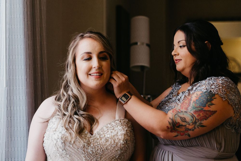 moody wedding details, Oregon wedding ideas, moody, wedding, Oregon, Portland, floral, diamonds