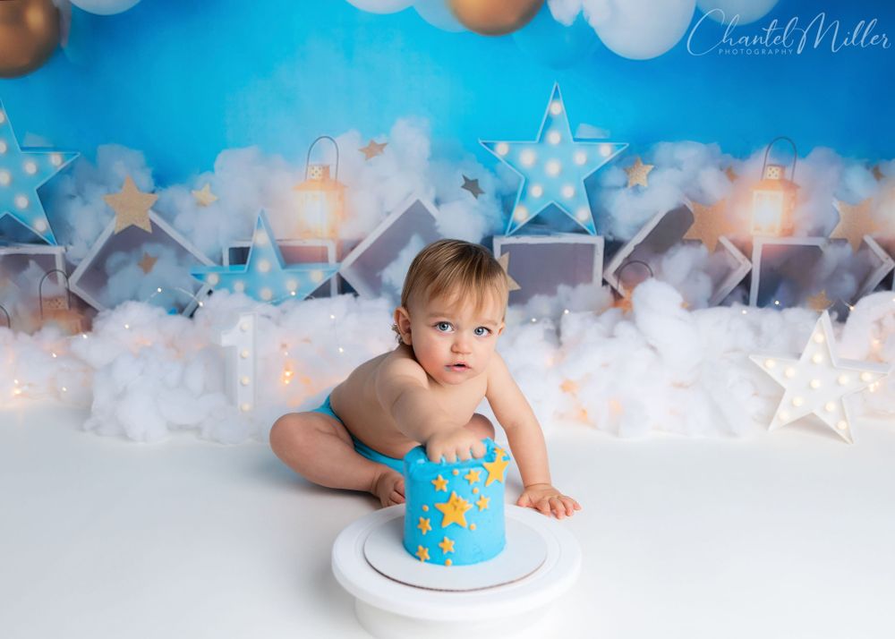 blue stars cake smash