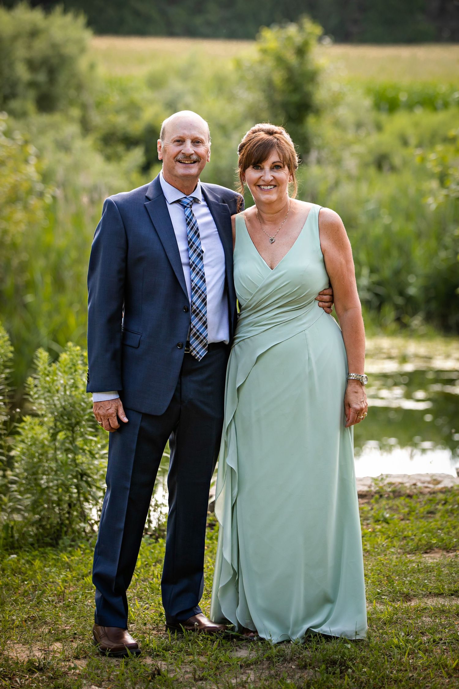 Charming rustic backyard wedding in Mount Brydges Ontario by London photographer Shawn Van Daele