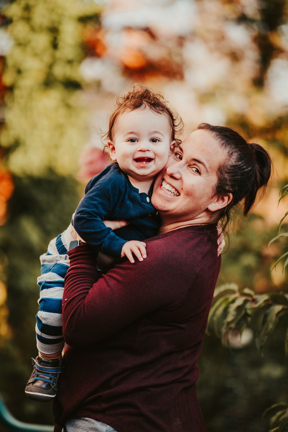 Family portrait session in Rollins Park, Rockville, MD. Photographed by Joey Rushfield of the DMV area.