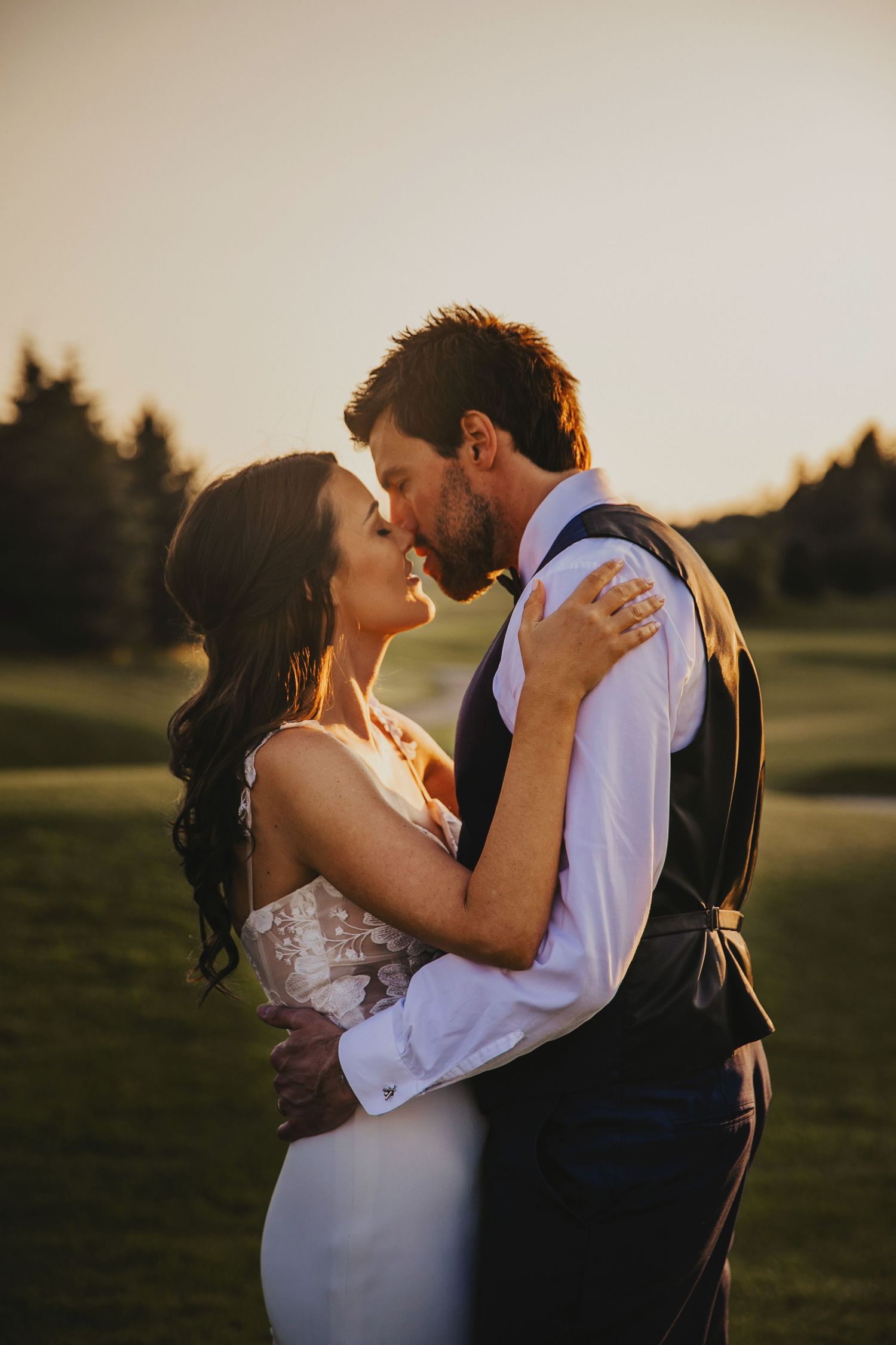 Whistle Bear Golf Club Sunset Wedding Photos