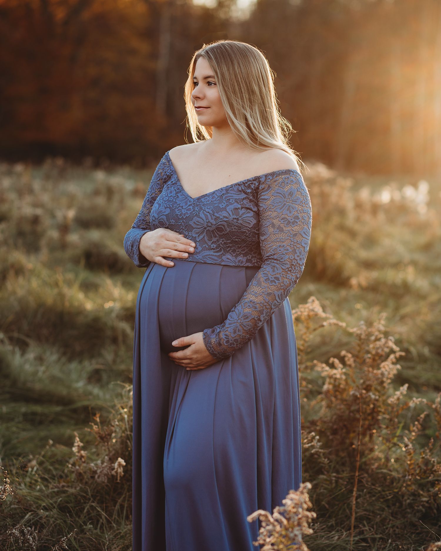 golden hour maternity session blue off the shoulder maternity dress summer photoshoot