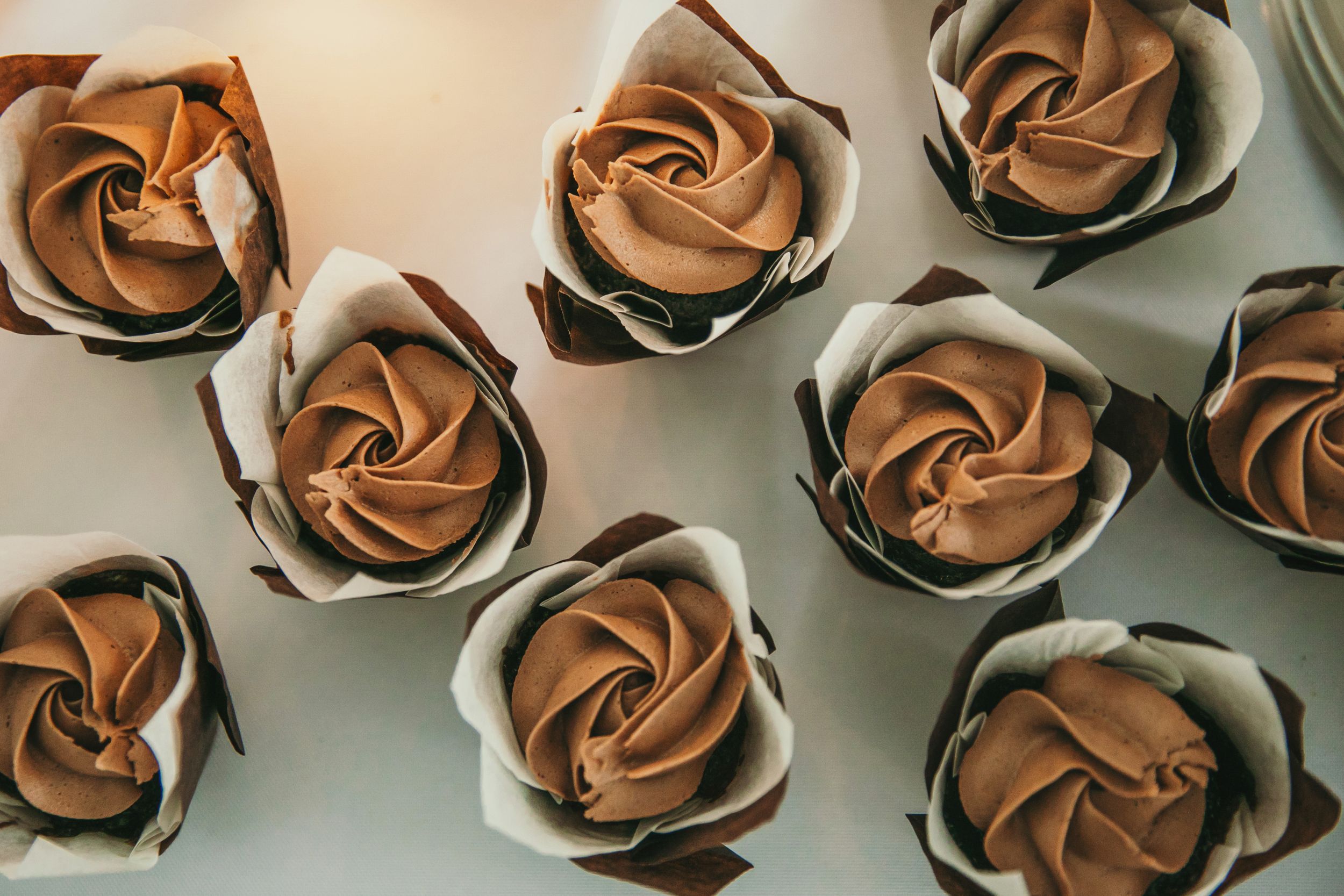 Rustic Farmhouse Backyard Wedding Photos by London Ontario Photographer Shawn Van Daele