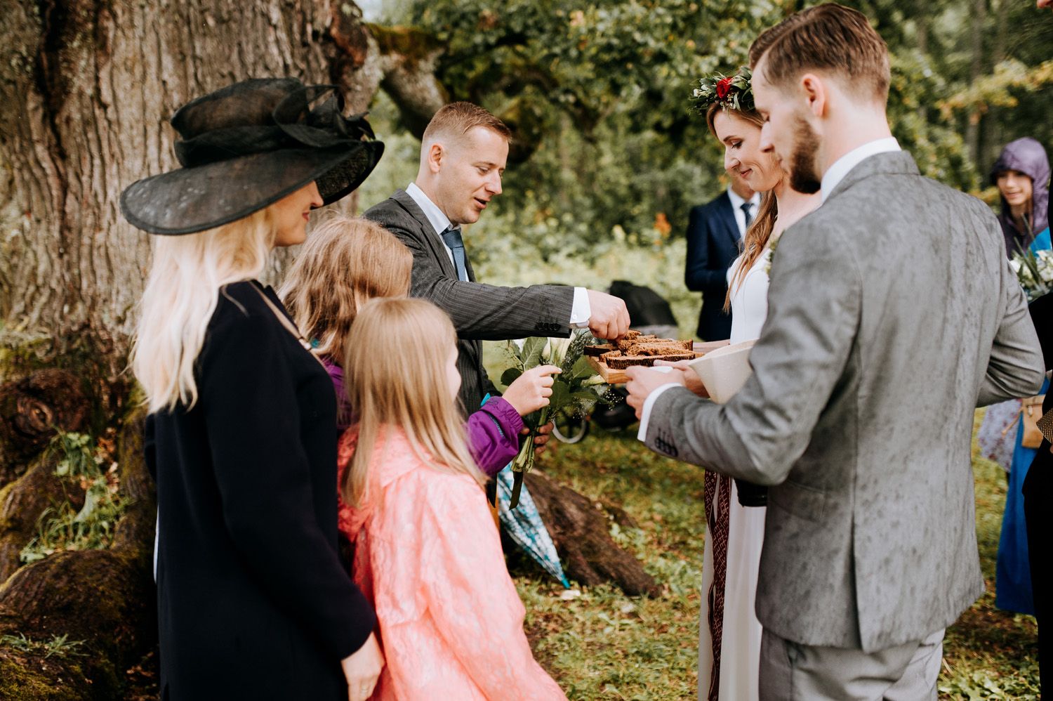 Aktivitātes kāzās latviešu tradīcijas kāzās