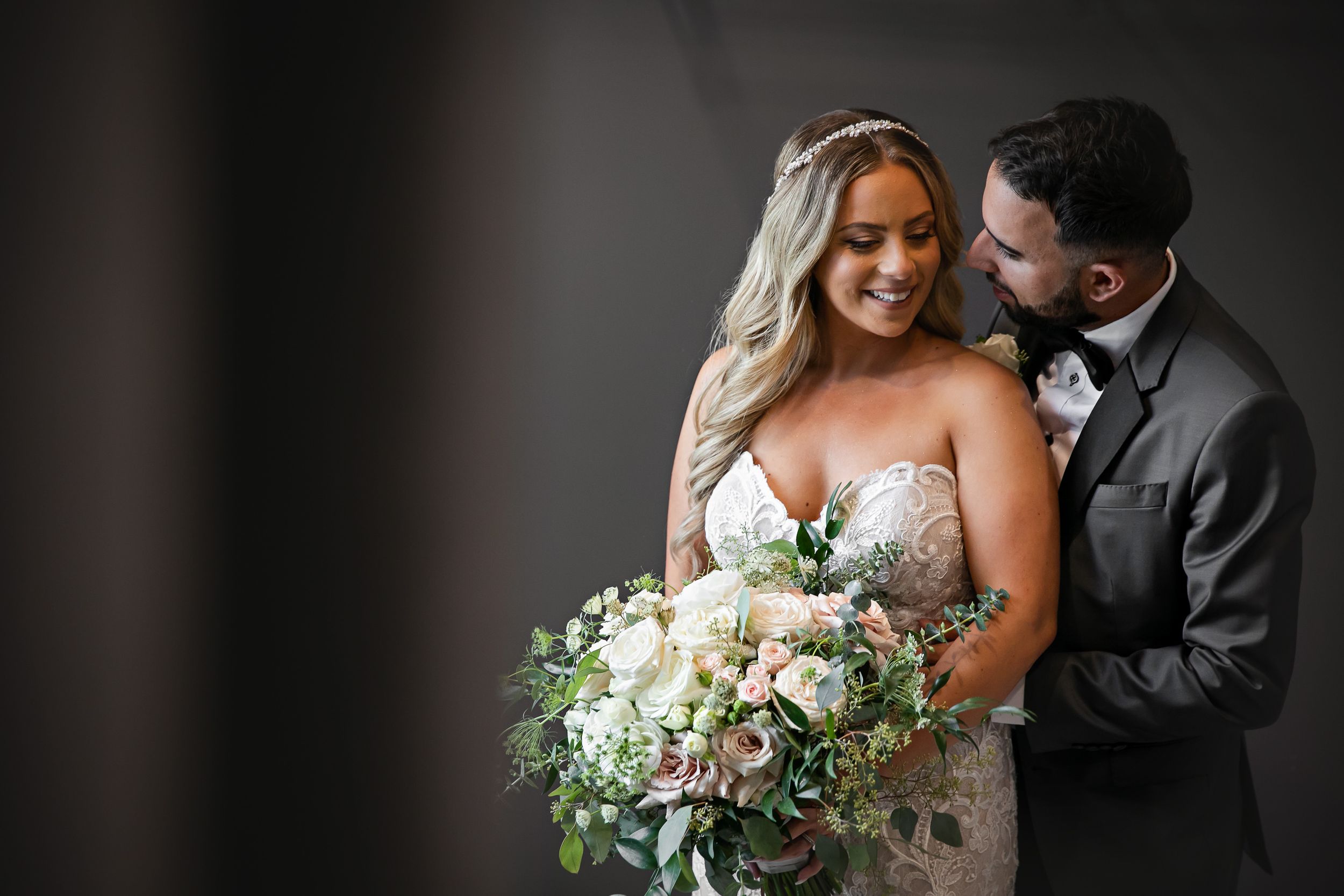 Cute and quirky little wedding in Schomberg and Arlington Estate by photographer Shawn Van Daele