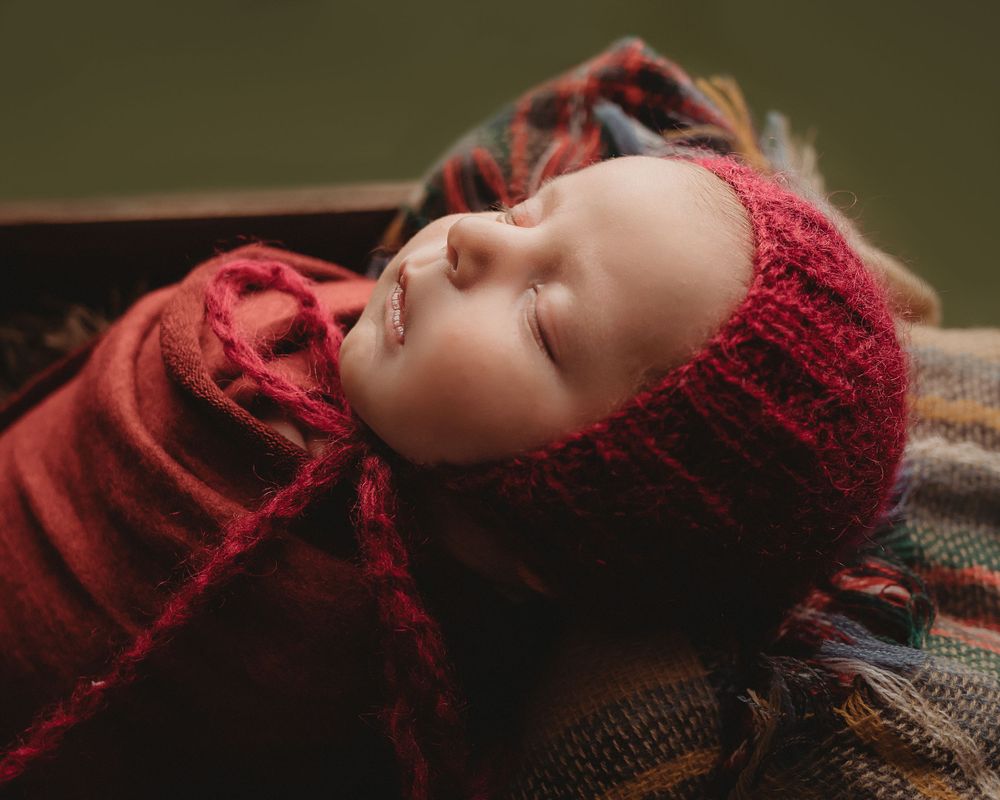 Professional newborn photo - red