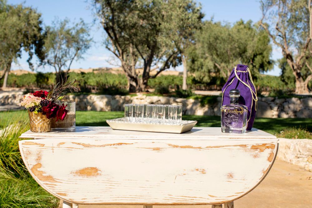 drinks cart for reception at Rava Winery