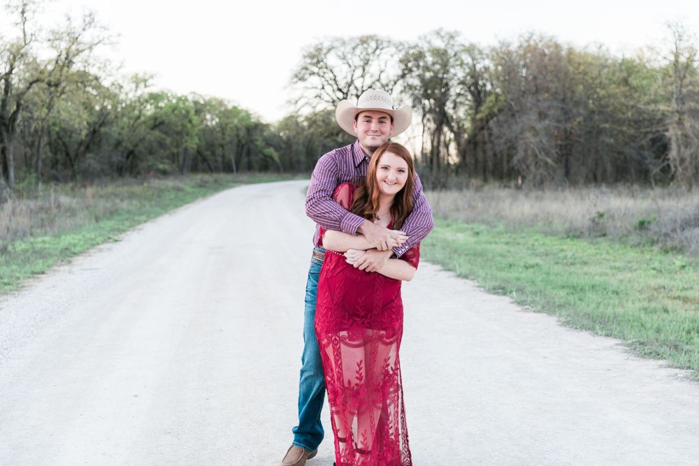 Texas-Spring-Engagement-Black-Creek-Lake