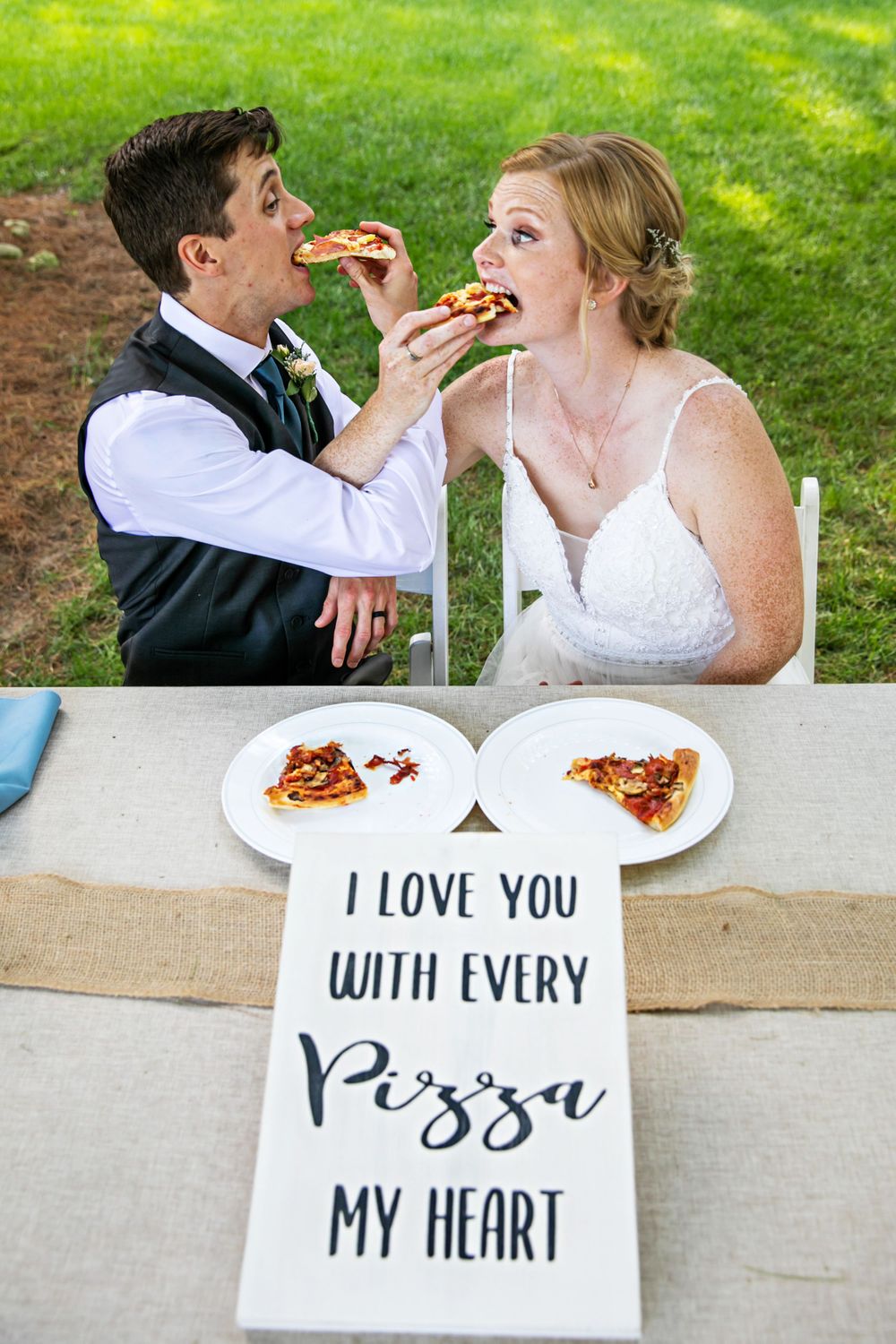 Charming rustic backyard wedding in Mount Brydges Ontario by London photographer Shawn Van Daele