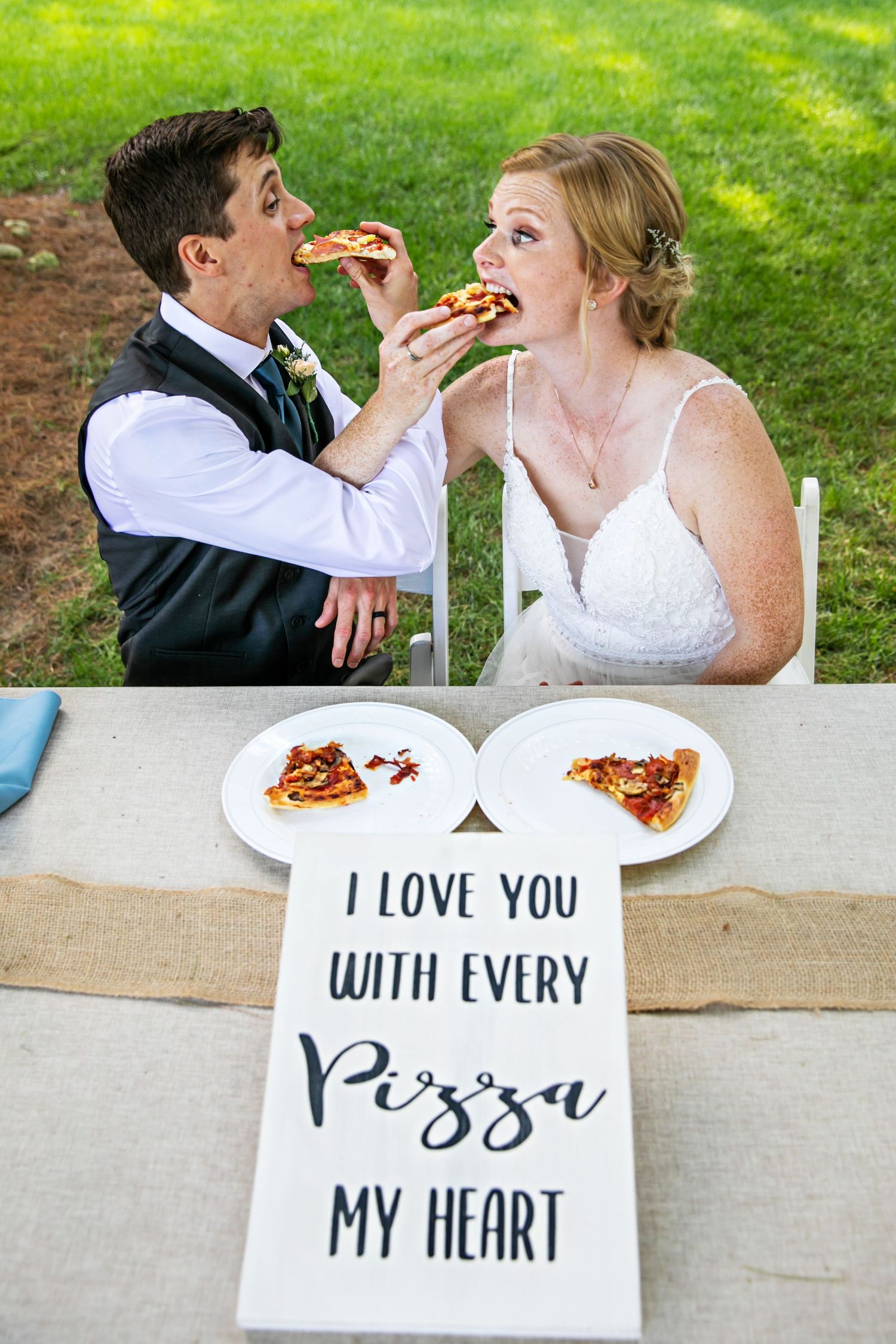 Charming rustic backyard wedding in Mount Brydges Ontario by London photographer Shawn Van Daele