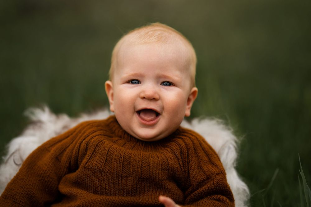 Utefotografering melhus
Barnefotografering Trondheim, Trøndelag, Melhus, babyfotograf Malin Berdal. Studiofotograf Studio bilder.