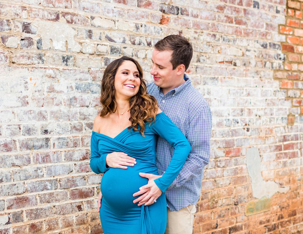 When should you have maternity photos taken? Brooke Grogan Photography weighs in on what she recommends.