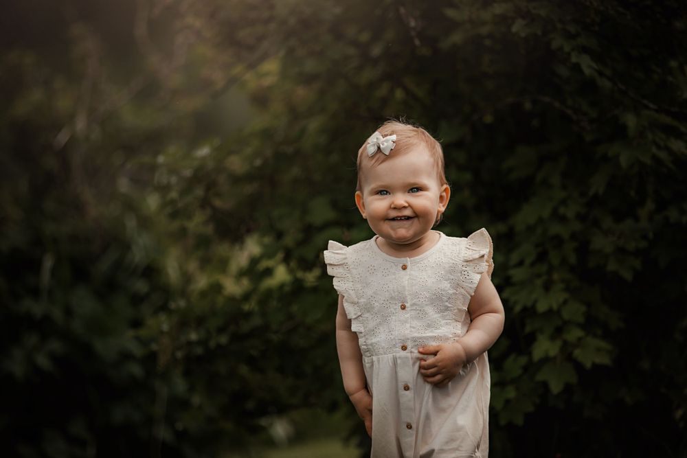Utefotografering melhus
Barnefotografering Trondheim, Trøndelag, Melhus, babyfotograf Malin Berdal. Studiofotograf Studio bilder.