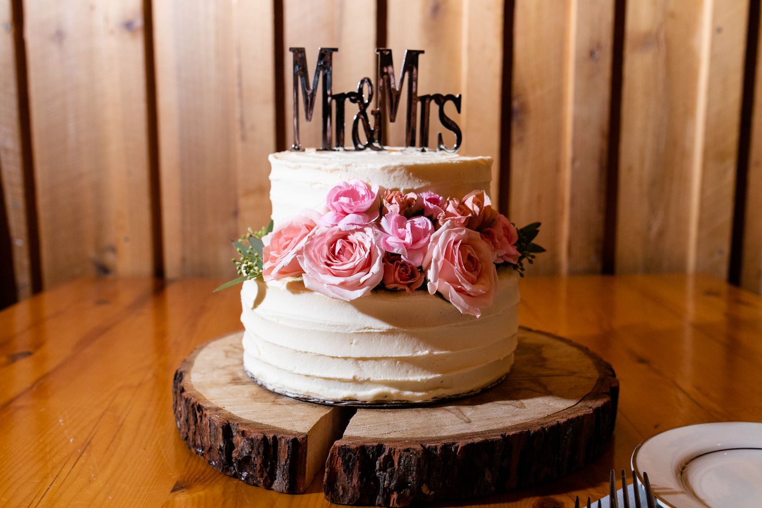 Small rustic wedding cake