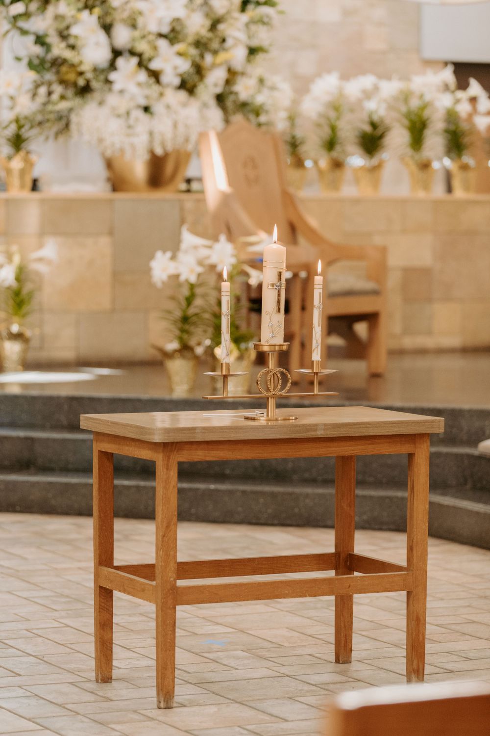 Candles set up on table at the wedding venue in Casa de Lago
